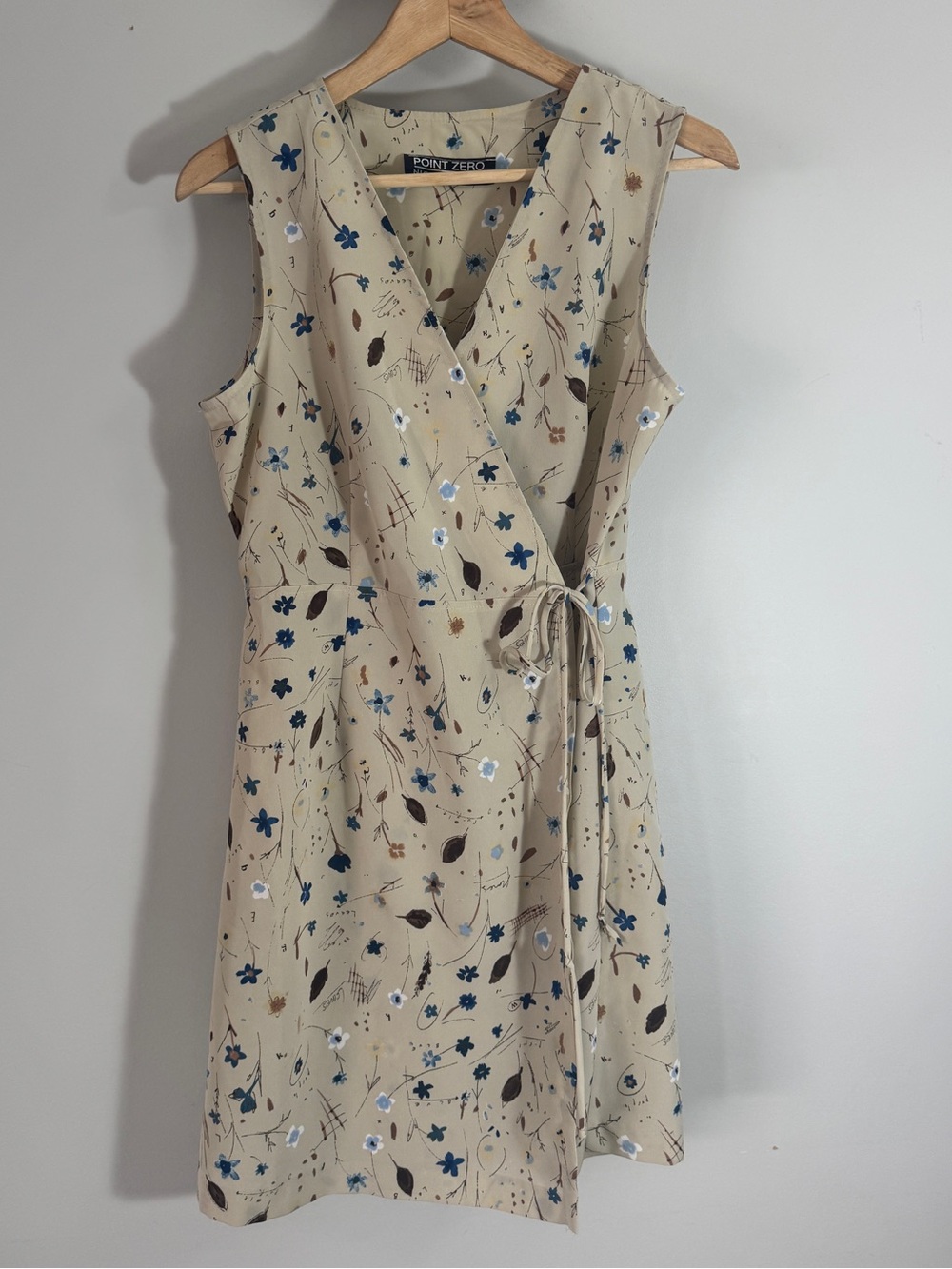 Vintage 90s Point Zero Floral Wrap Dress Made in Canada Size 11/12 medium/Large - Picture 7 of 13
